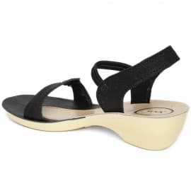 Paragon women's Black solea sandals